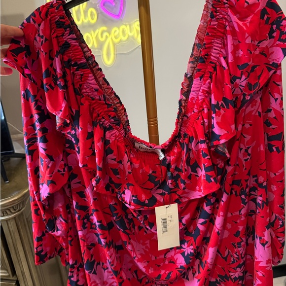 Leota Red and Black Ruffled 3/4 Sleeve Blouse - Picture 2 of 8